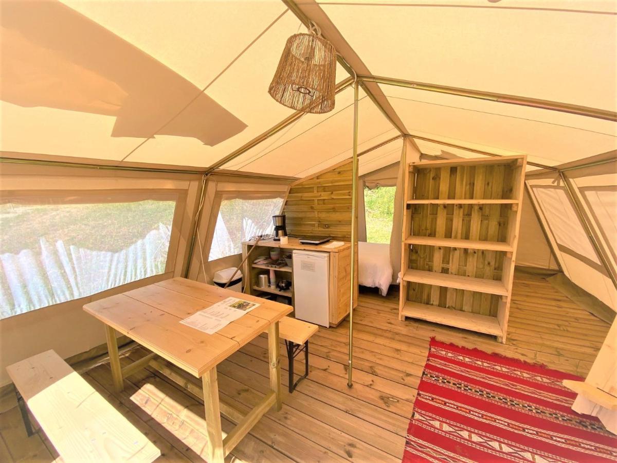 Les Bastides De Chanteraine Bungalows, Lodges & Spa Aiguines Esterno foto