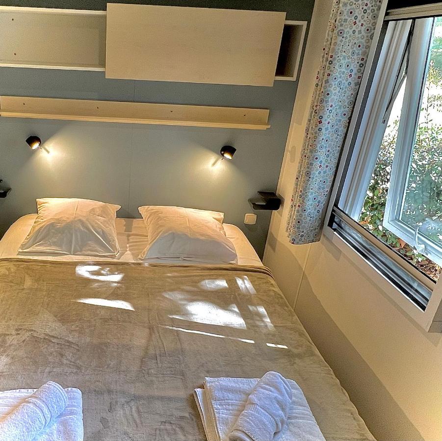 Les Bastides De Chanteraine Bungalows, Lodges & Spa Aiguines Esterno foto