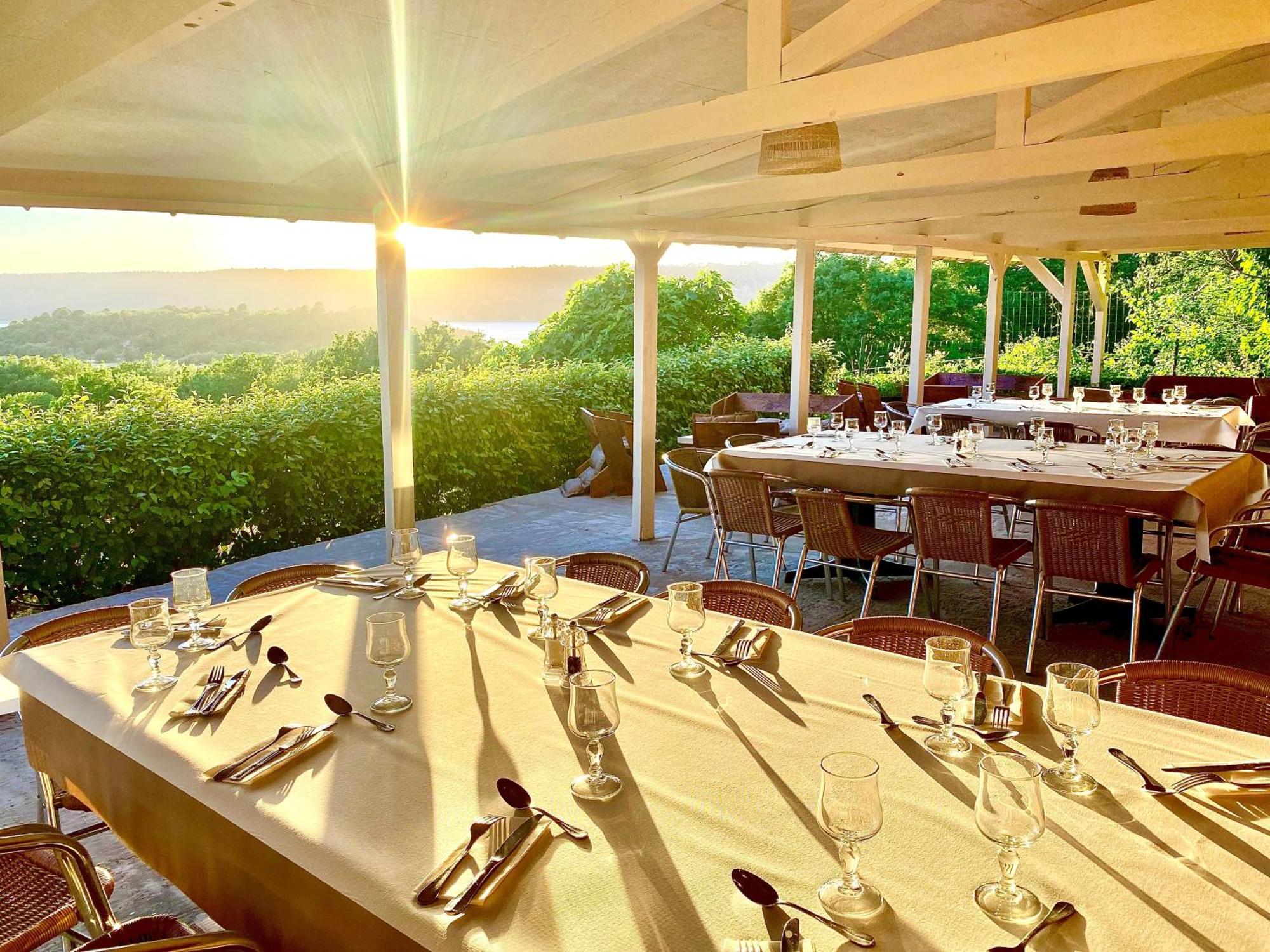 Les Bastides De Chanteraine Bungalows, Lodges & Spa Aiguines Esterno foto