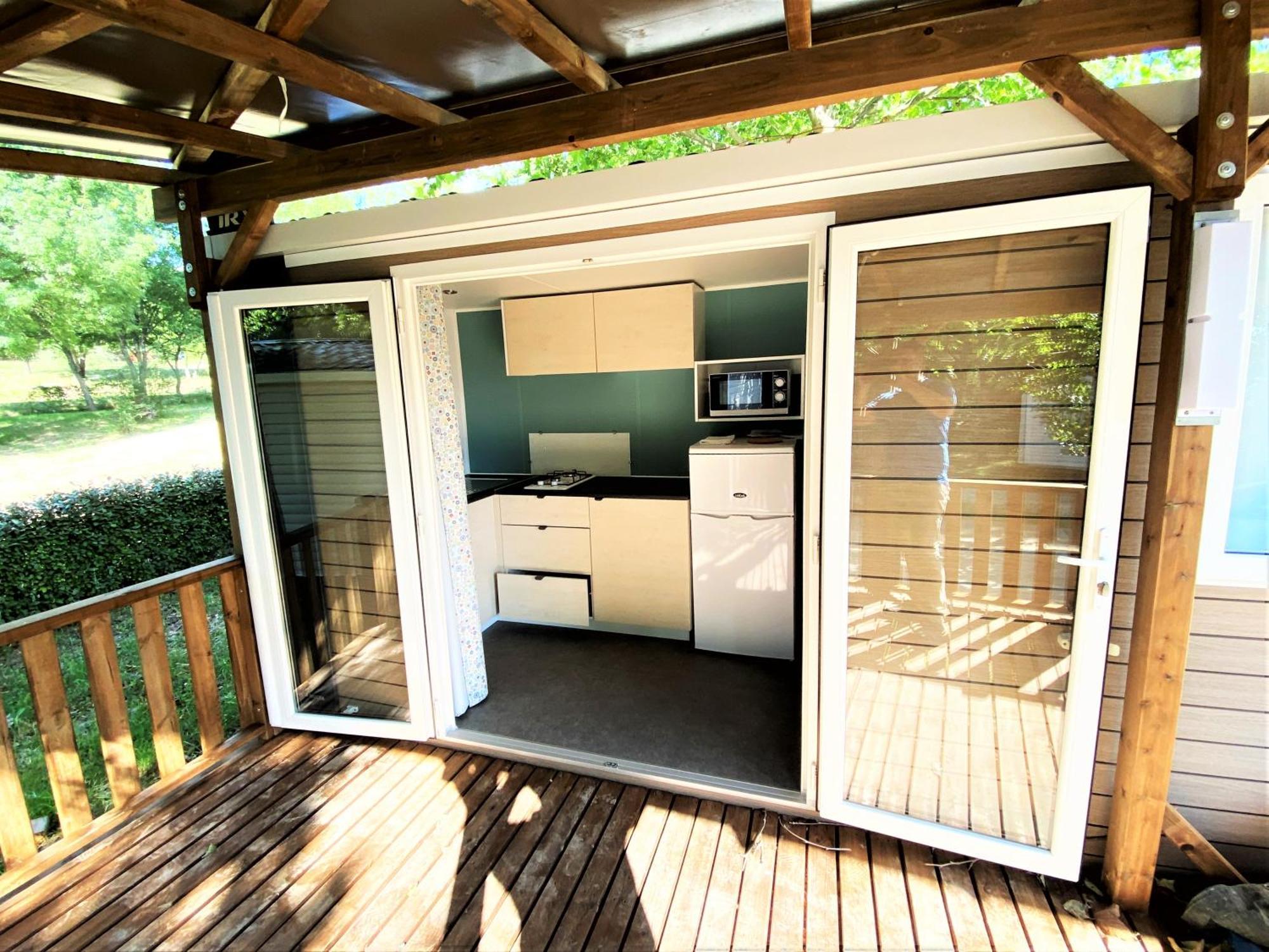 Les Bastides De Chanteraine Bungalows, Lodges & Spa Aiguines Esterno foto