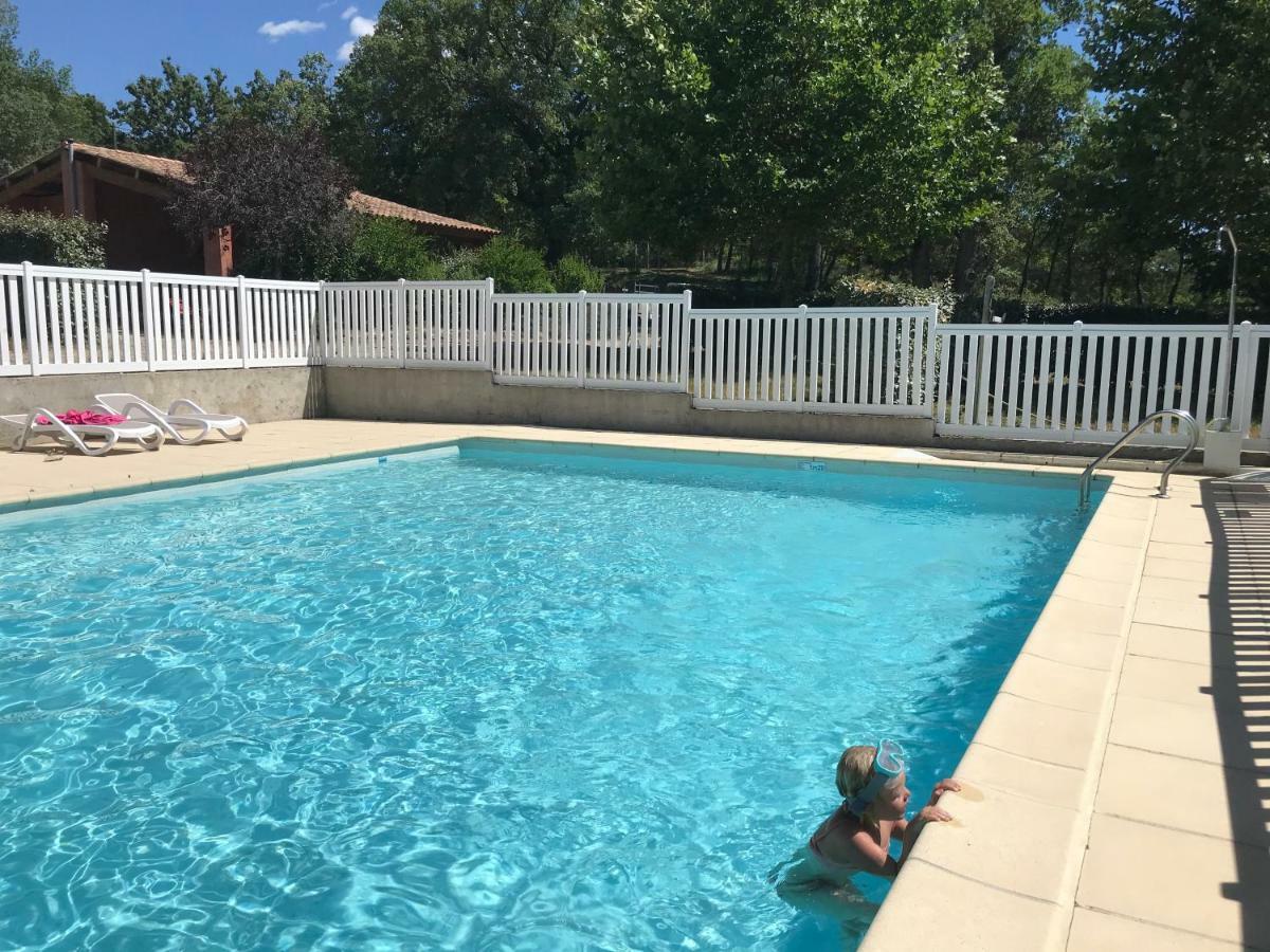 Les Bastides De Chanteraine Bungalows, Lodges & Spa Aiguines Esterno foto